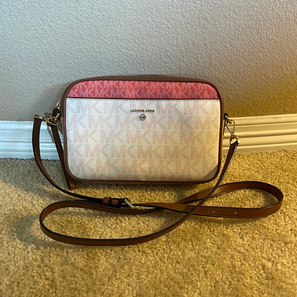 Micheal Kors Crossbody Leather Handbag